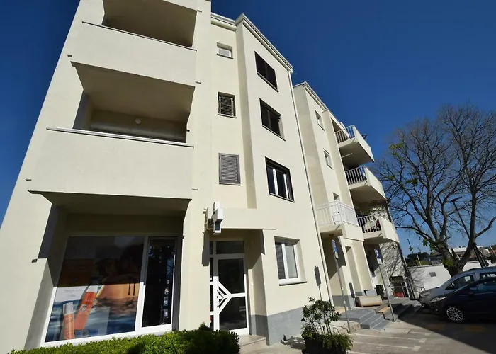 Jela Apartament